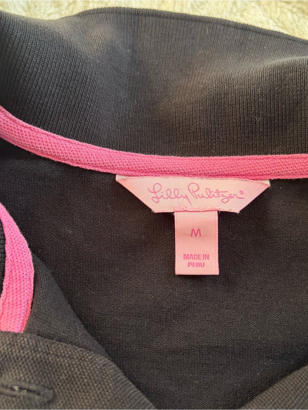 Lilly Pulitzer Black Button-Down Polo with Pink Palm Logo Size Medium - Picture 3 of 7